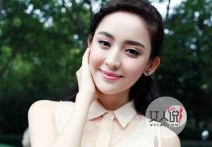 爆料古力娜扎抽烟视频,明星私生活引发热议  第2张